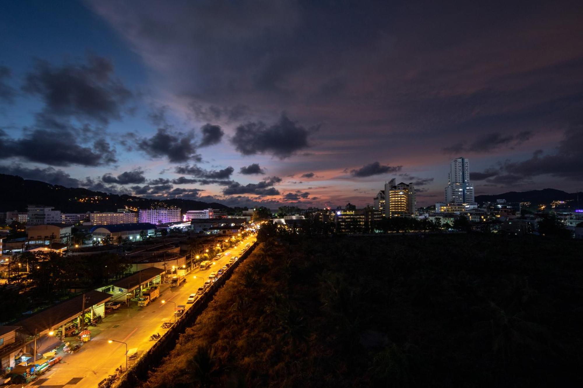 Patong Diamond Hotel Buitenkant foto